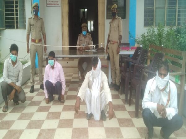 Banda police arrested four in animal cruelty, three absconding