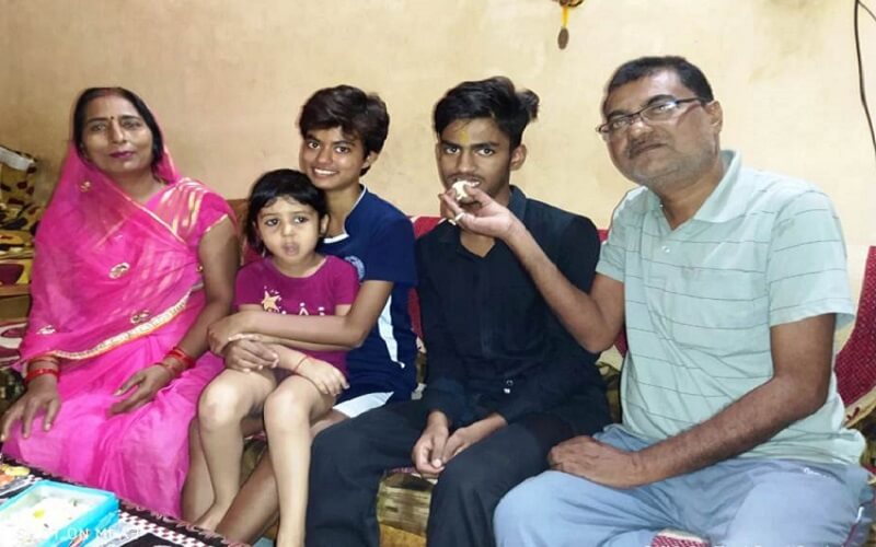 Banda's son Abhishek taps Fatehpur district in ICSE exam