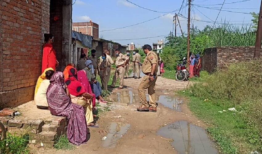 Dead body of old woman found inside house in Bidhanu, Kanpur