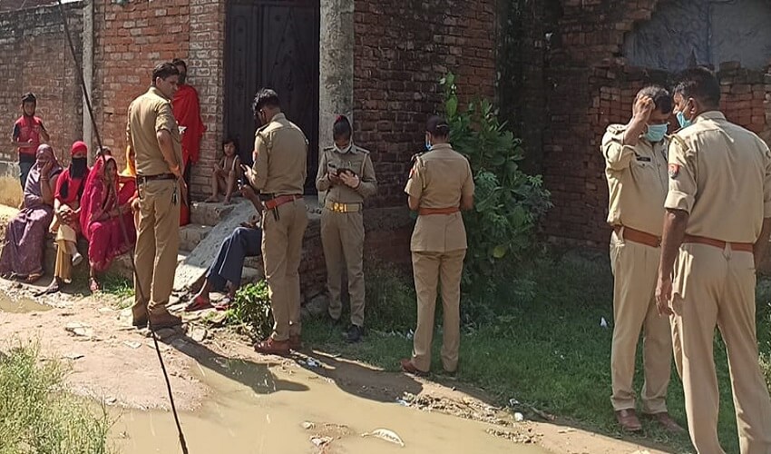 Dead body of old woman found inside house in Bidhanu, Kanpur