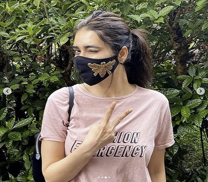 Actress Karishma Tanna's stunning look in a butter-fly mask will make you crazy