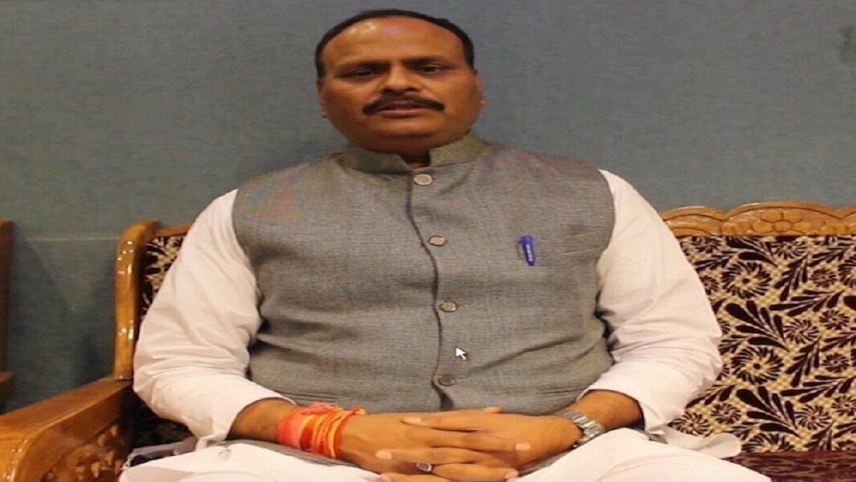 Big news: UP Law Minister Brajesh Pathak admitted to PGI, had trouble breathing