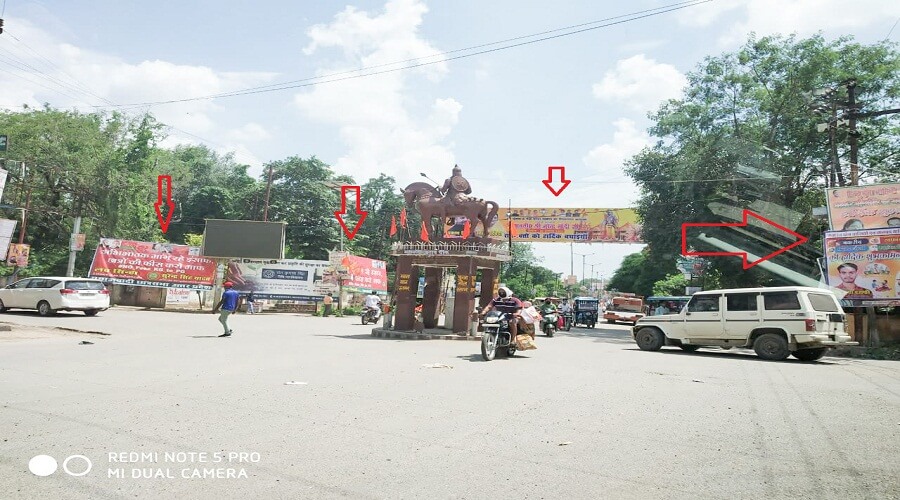 Banda: Major disturbances in municipality, loss of millions of revenue to government at intersections