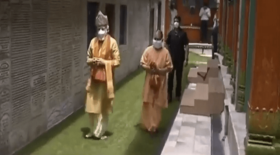 Prime Minister Narendra Modi arrives in Ayodhya to worship Shri Ram's grand temple Bhumi, worshiped in Hanuman Garhi