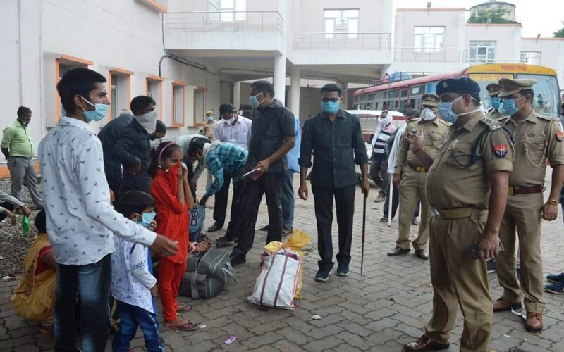 police checking in Banda