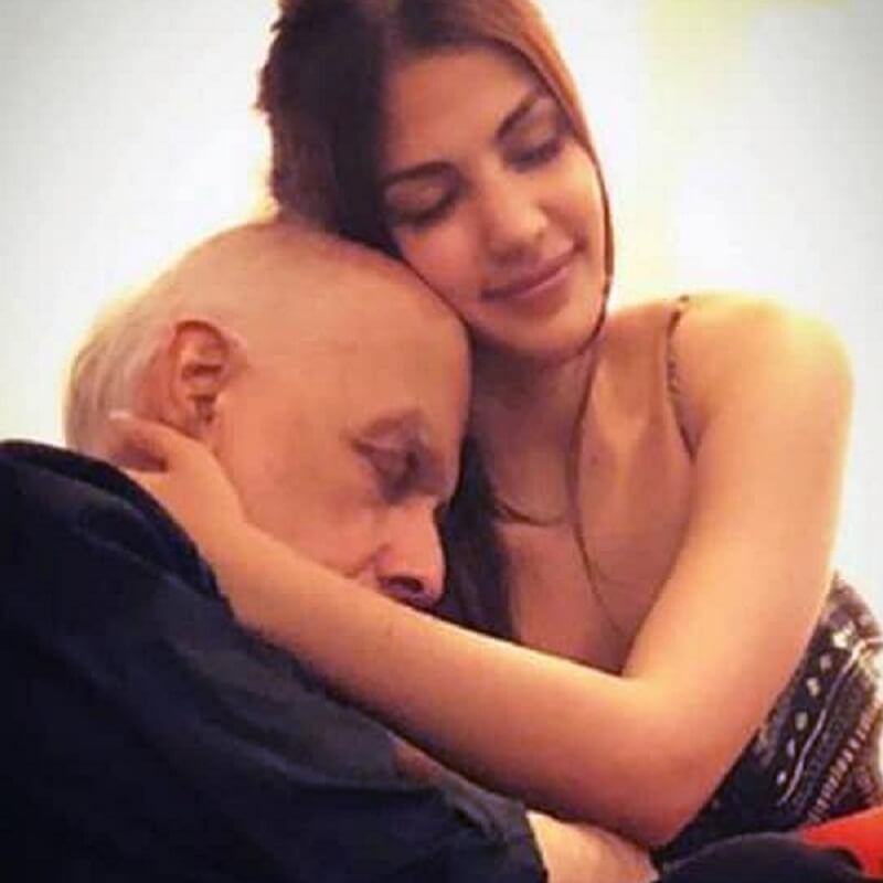 SSR case: Riya Chakraborty-Mahesh Bhatt was special close ..! Whatsapp chat viral ..