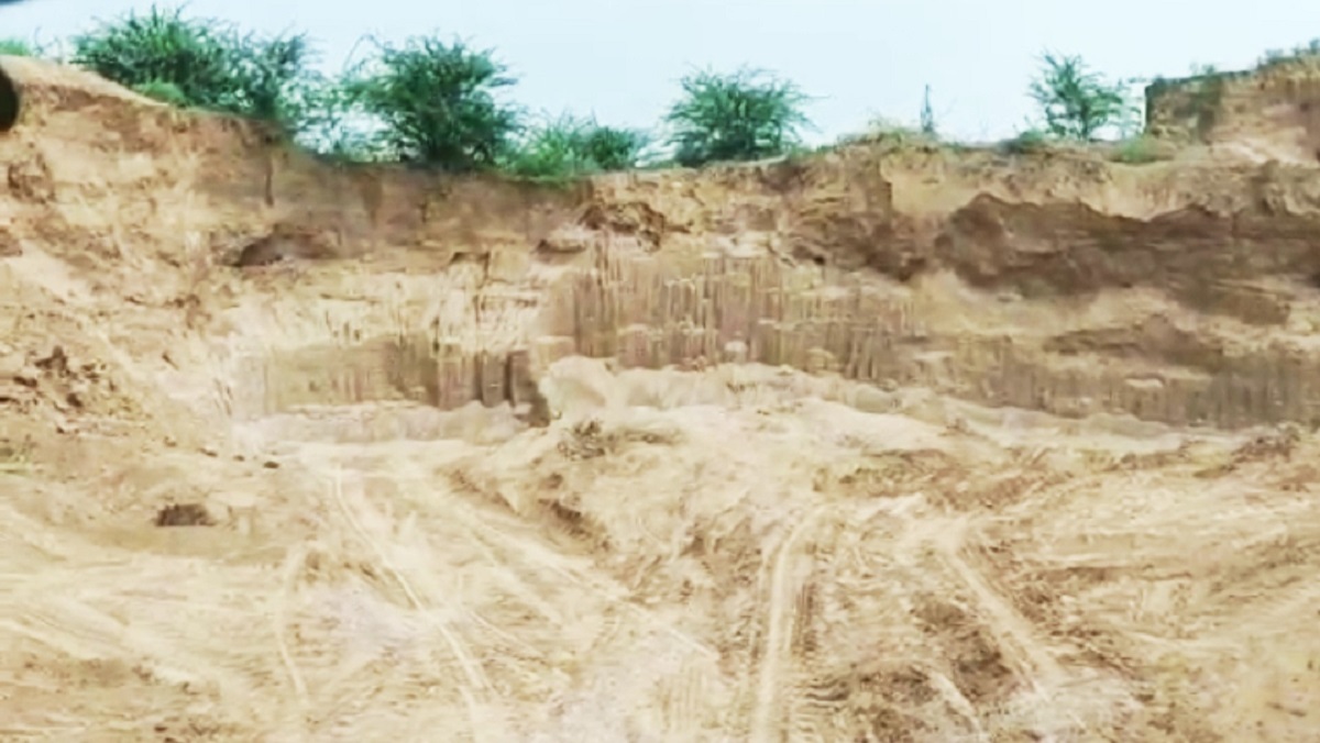 Big news from Banda sand mafia's deadly attack on mineral officer samarneetinews