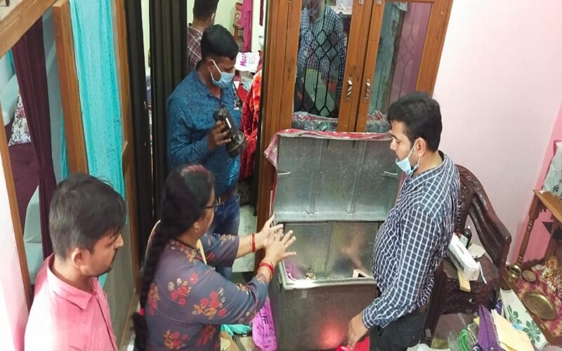 13 lakh stolen at officer's house in Naubasta of Kanpur city