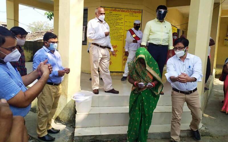 Banda District Magistrate said, good health will be in good financial condition