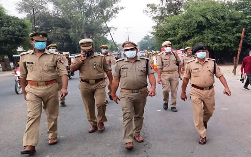 IG and SP administered oath of unity in Banda, rally out