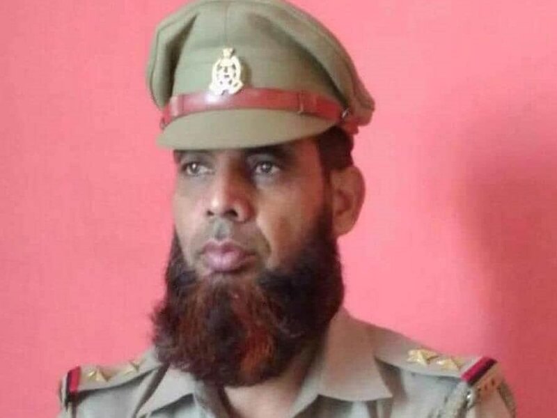 In Baghpat Suspended daroga cut beard than SP restored