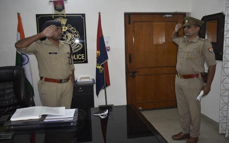 In Baghpat Suspended daroga cut beard than SP restored