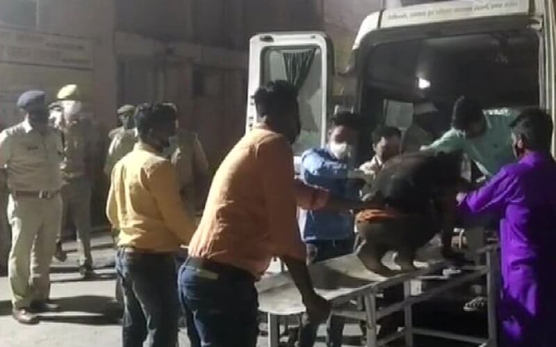 UP: 7 killed, 32 injured in roadways and pickup collision