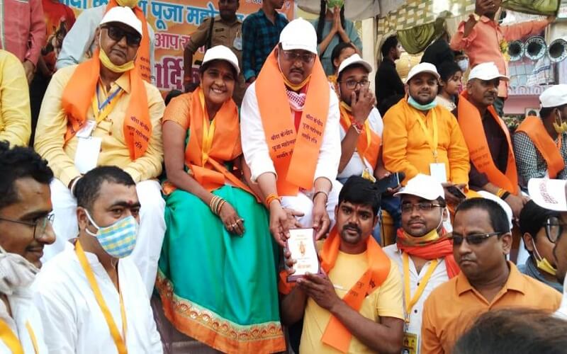 immersion-of-durga-idols-in-banda-amidst-pomp