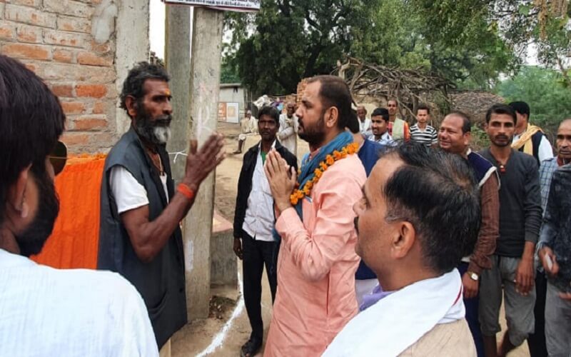 Banda Sadar MLA inaugurated 8 CC roads