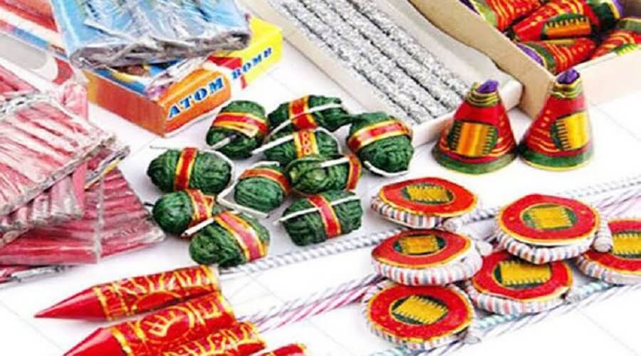 NGT strict firecrackers banned in these 13 districts including Lucknow-Varanasi till 30