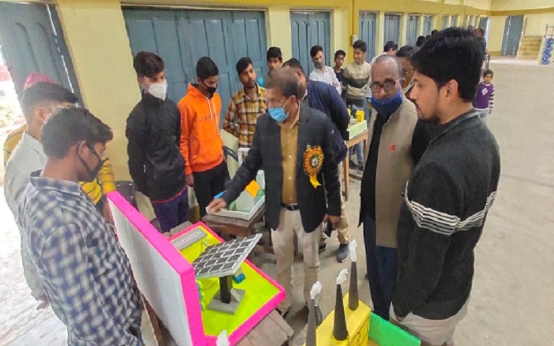 Banda : Science Exhibition at Inter College, these students won