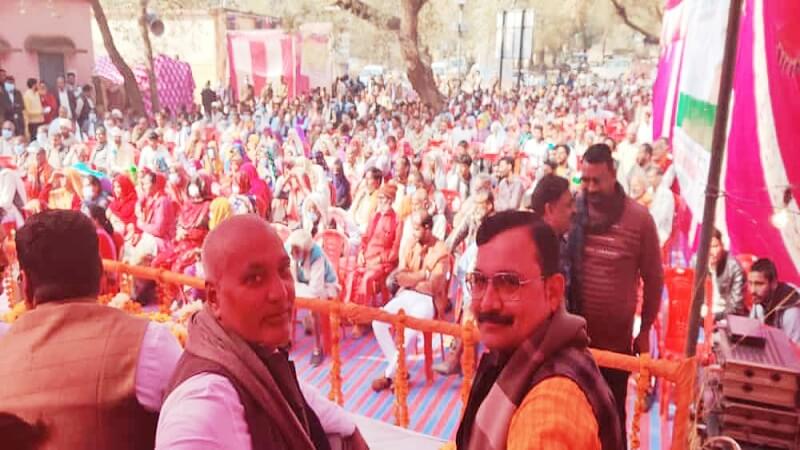 Thousands of farmers gathered to listen to Prime Minister Modi in Banda