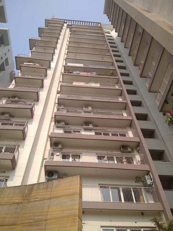 Driver of steel trader jumped from 19th floor in Kanpur