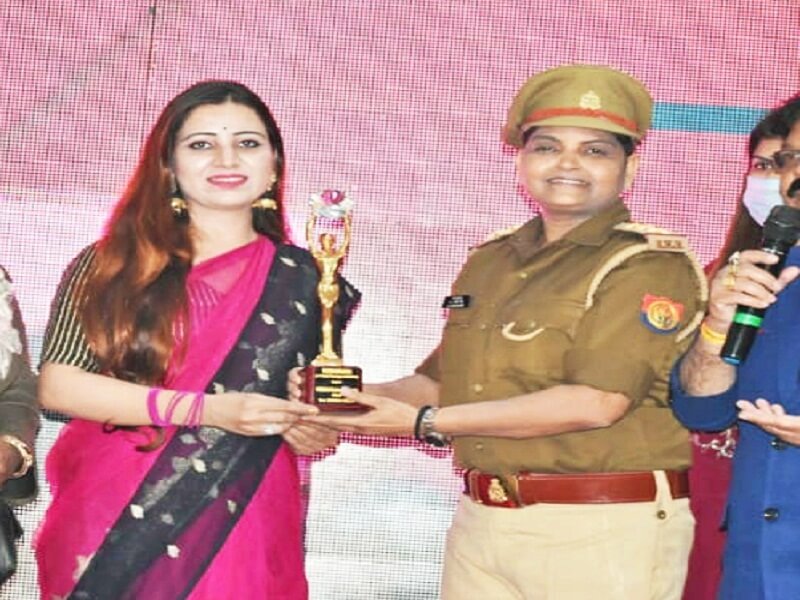 Veerangana Award for Kanpur Actress Shubha Gulati