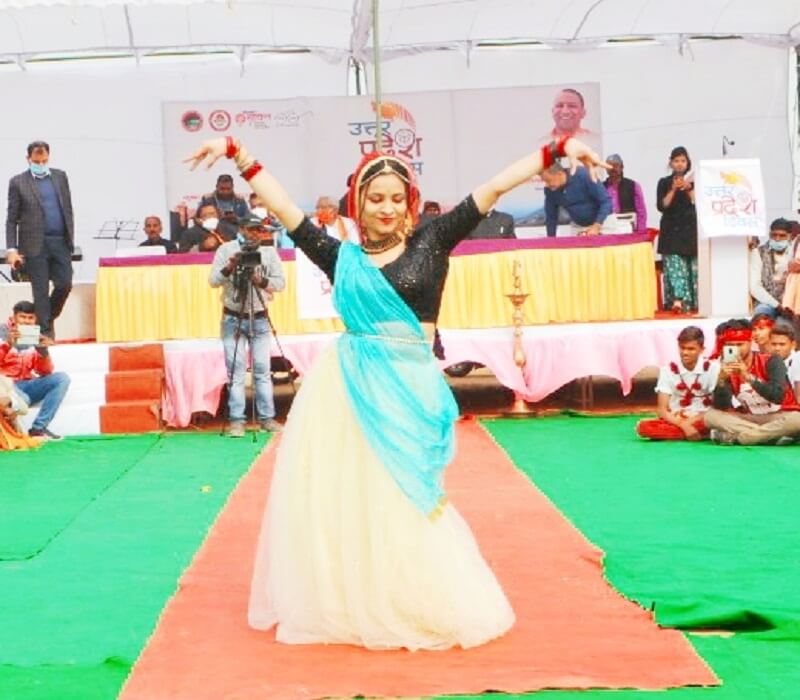 Uttar Pradesh Foundation Day celebrated with great pomp in Banda's JN College
