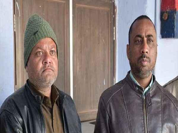 Two arrested with fake stamp and stamp worth Rs 5.50 lakh in Kanpur