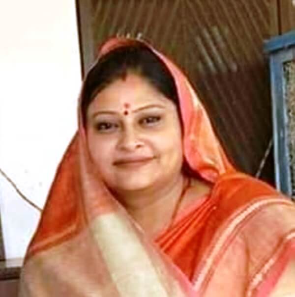 Banda District Panchayat President's term ends, DM takes charge