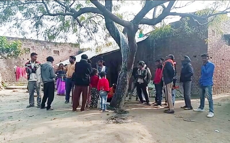 People started worshiping white milk like water flowing from tree in Sitapur