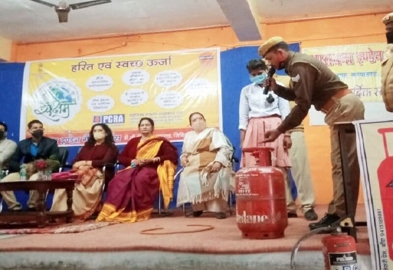 Informed about protective measures of domestic gas in Banda