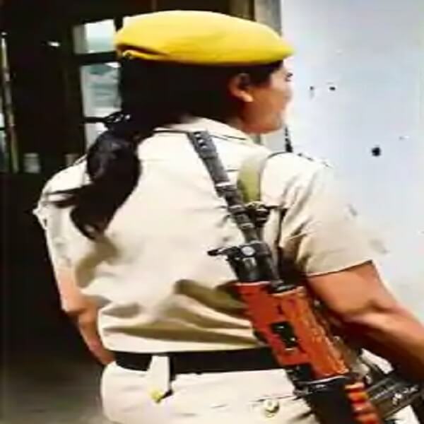 Manchale asked lady constable, how thin, how do you handle a rifle