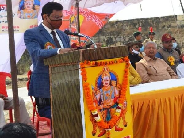 Maharaja Suheldev Jayanti celebrated with great pomp in presence of District Magistrate in Banda