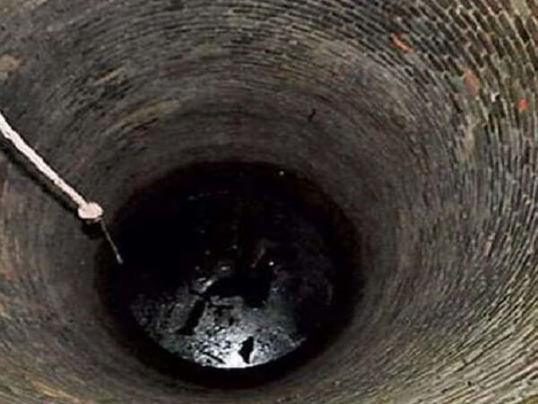 Death of man who fell in well in Banda condition of child critical