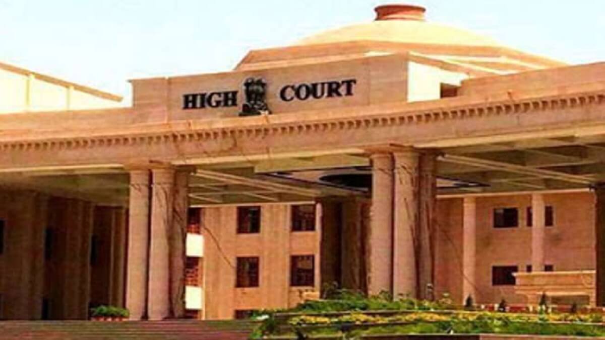 Breaking News : High Court puts interim stay on reservation process of UP Panchayat elections