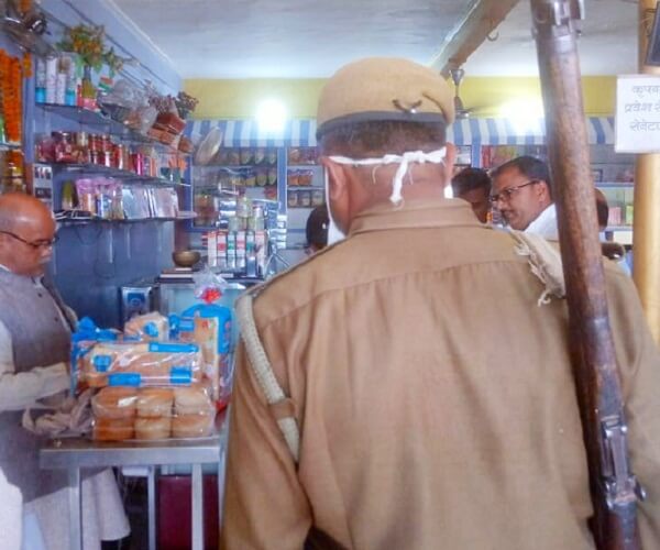Raid on Basu sweets store in Banda, samples of sweets for investigation