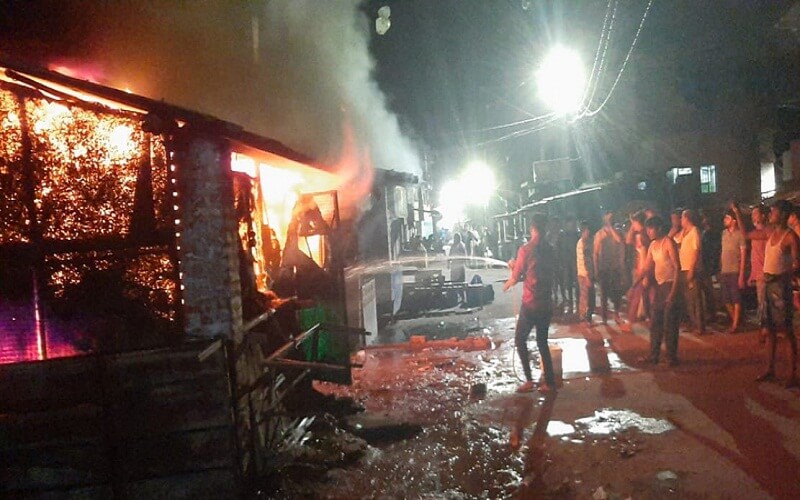 Bakery and general store burned in Kanpur, loss of millions