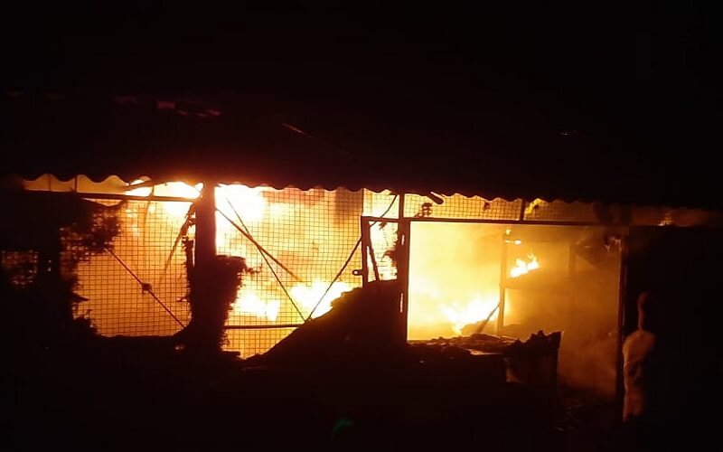 Bakery and general store burned in Kanpur, loss of millions