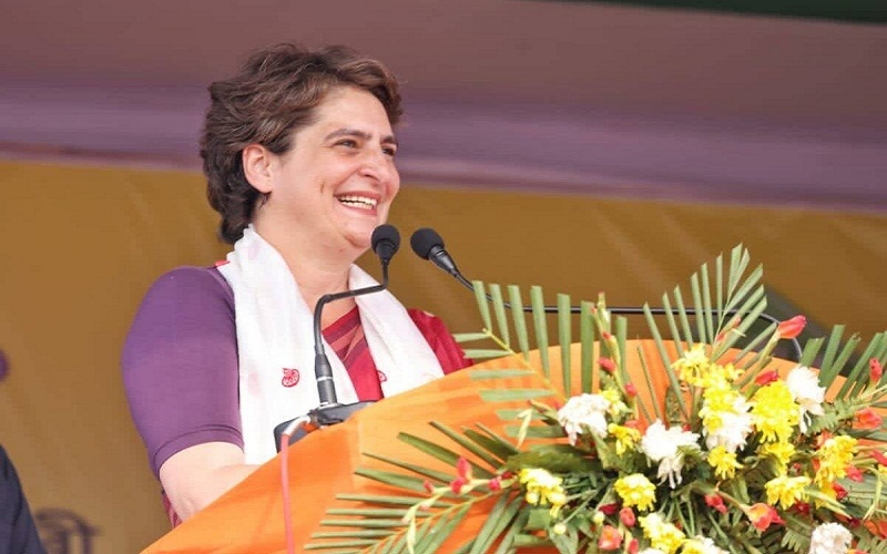Another big announcement of Priyanka Gandhi, if government is formed, girl students will get electronic scooty and smart phone