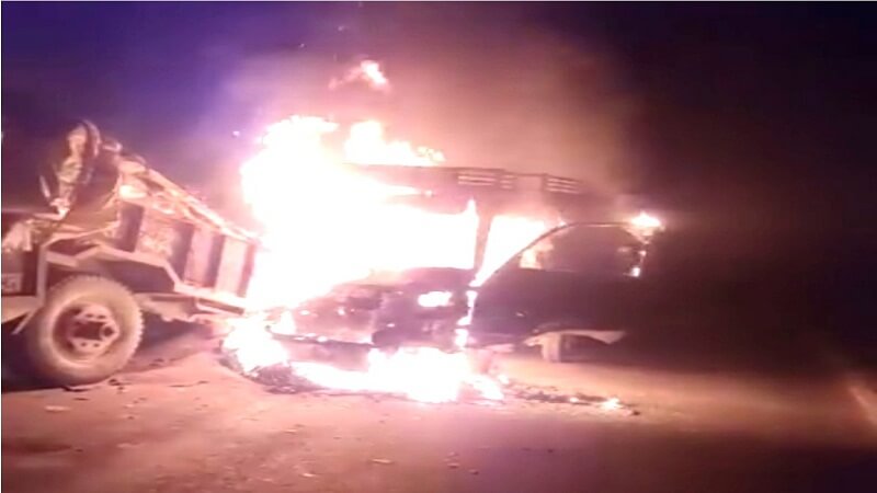 Traumatic accident in Banda, loader collides with parked tractor trolley, driver burnt alive