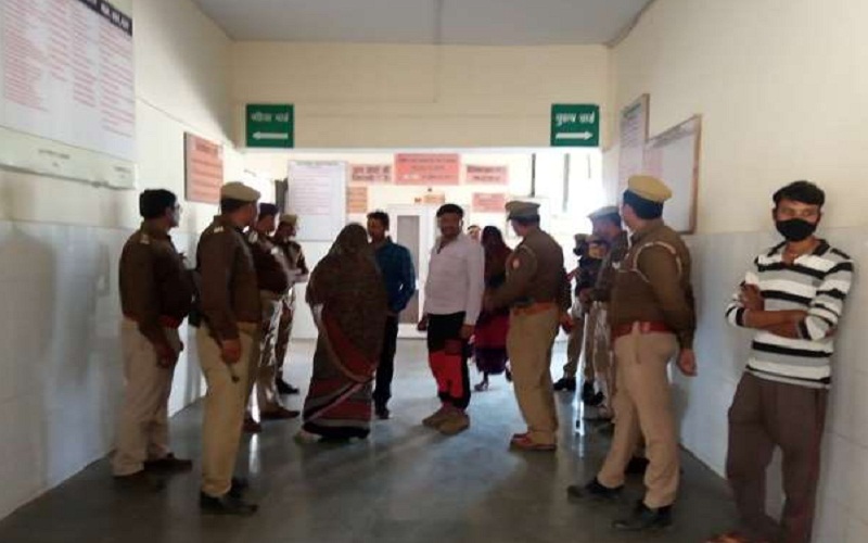 Breaking girl student shot herself in Banda, this was reason