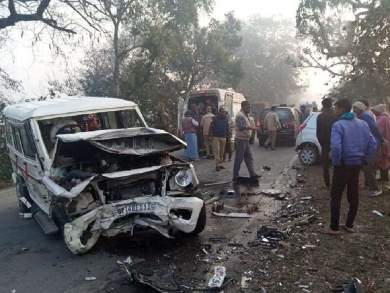 Breaking : Traumatic accident in Sitapur, 4 people including mother-daughter and nephew died in car-Bolero collision on highway