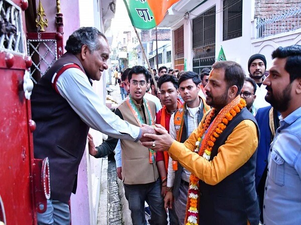 Public relations campaign of BJP Sadar candidate Prakash Dwivedi in Banda