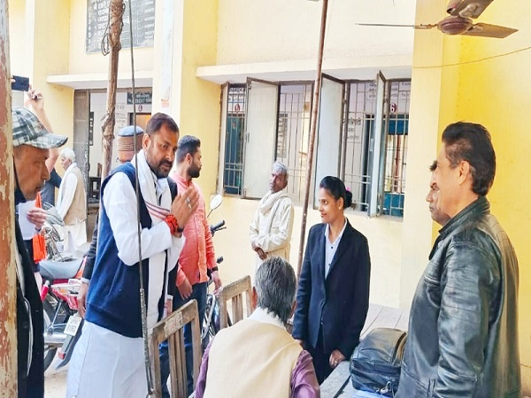 BJP Sadar candidate and former zip president did public relations in Banda
