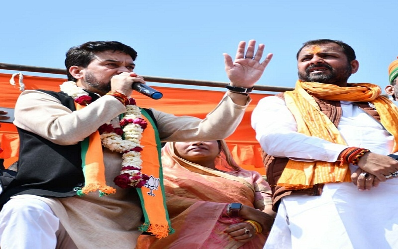 BJP leader Anurag Thakur's tremendous road show in Banda, Sadar candidate Prakash Dwivedi's appeal to win