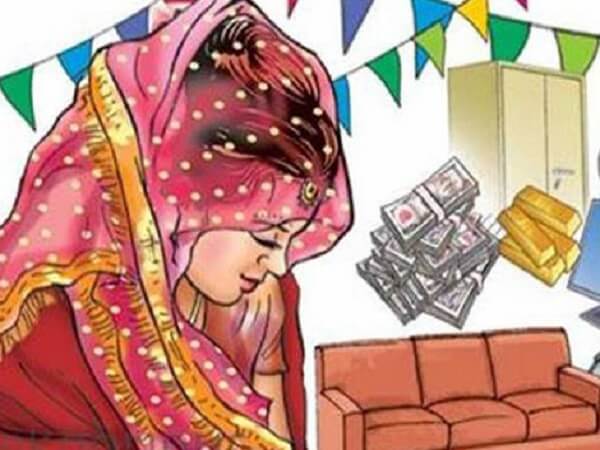 Banda: On January 25, after 15 days of the newlyweds who returned from their maternal home, body was found hanging, dowry murder case