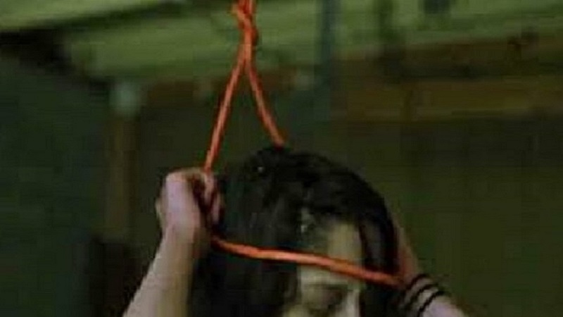 High school girl hanged in Banda, reason unknown