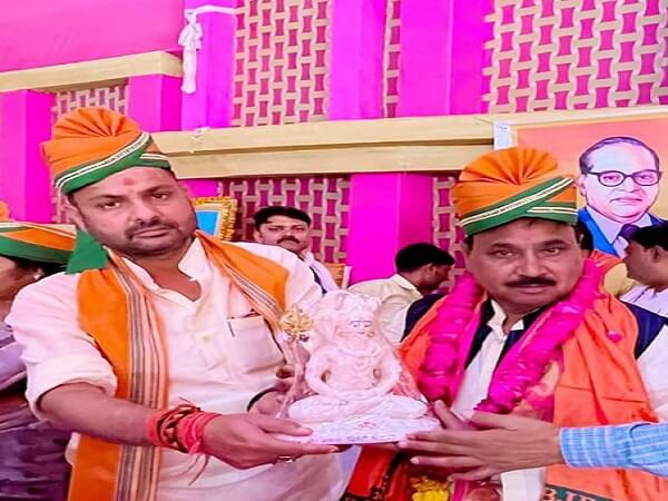 Ambedkar Jayanti : Union Minister Bhanu Pratap Verma paid tribute to Baba Ambedkar in Banda