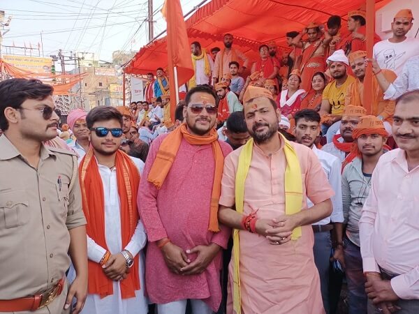 Ram devotees celebrated Ram birth anniversary by taking out grand procession in Banda