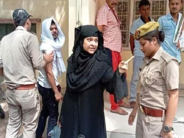 Rahila Begum and Shadab went to jail for blackmailing a bullion dealer in Banda