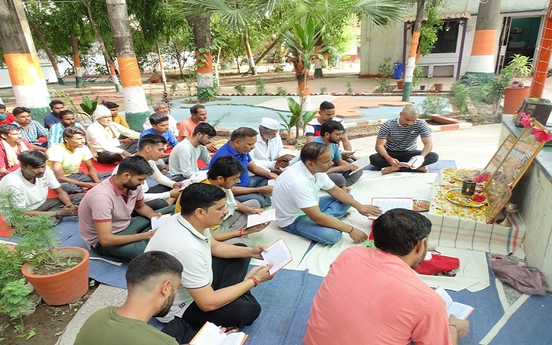 Prisoners worshiped after reciting Sundarkand in Bijnor jail