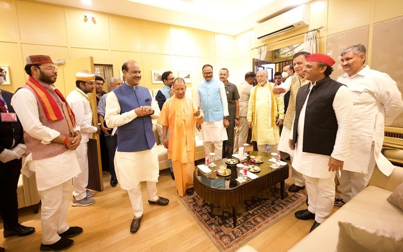 UP : Lok Sabha Speaker launched the Vidhan Sabha e-Vidhan system in Lucknow